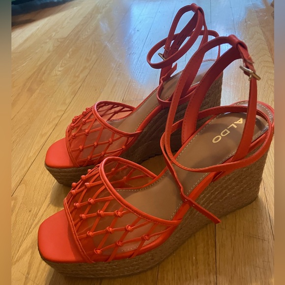 Orange wedge heeled sandals - Picture 4 of 5